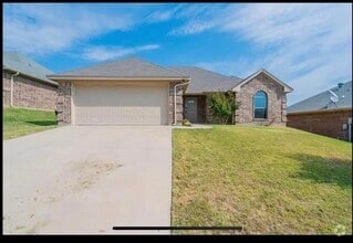 Building Photo - 1253 Newcastle Dr