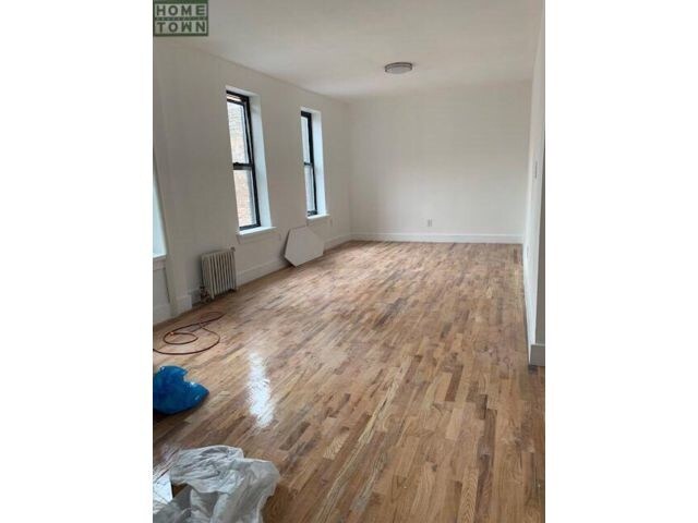Building Photo - 859 42nd St