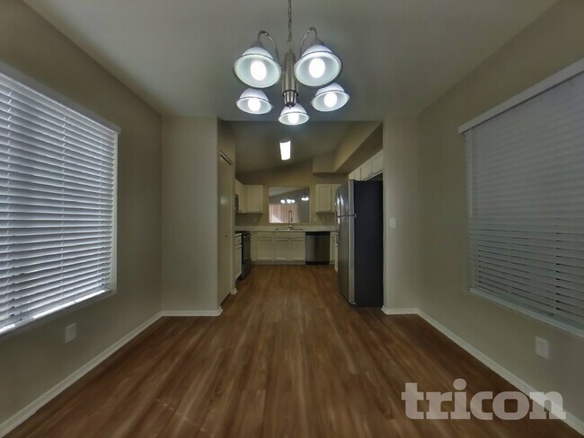 Building Photo - 9215 W Sandra Terrace