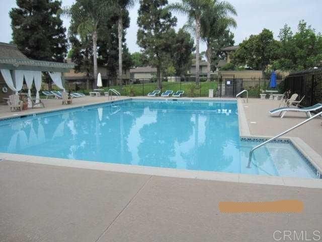 Foto del edificio - 300 Rancho Dr