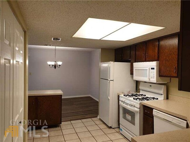 Building Photo - 2189 Palmyra Dr