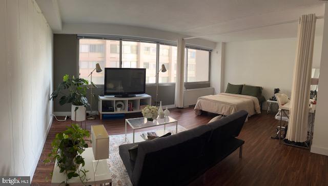 Foto del edificio - 5500 Friendship Blvd
