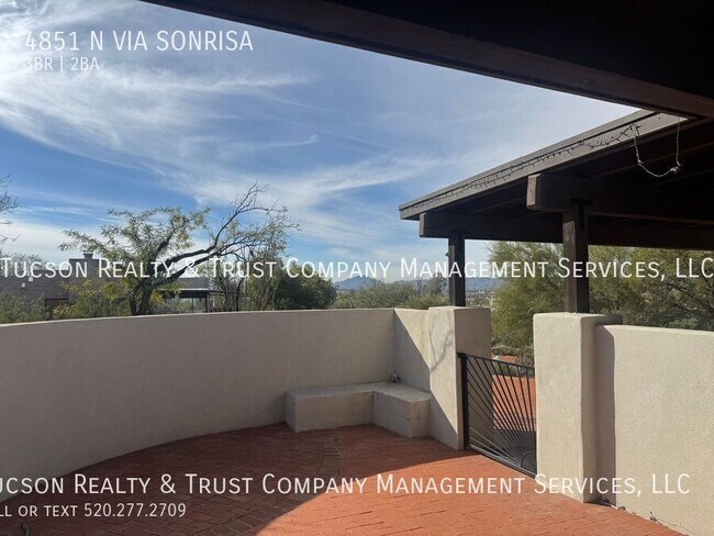 Foto del edificio - 4851 Vía Sonrisa