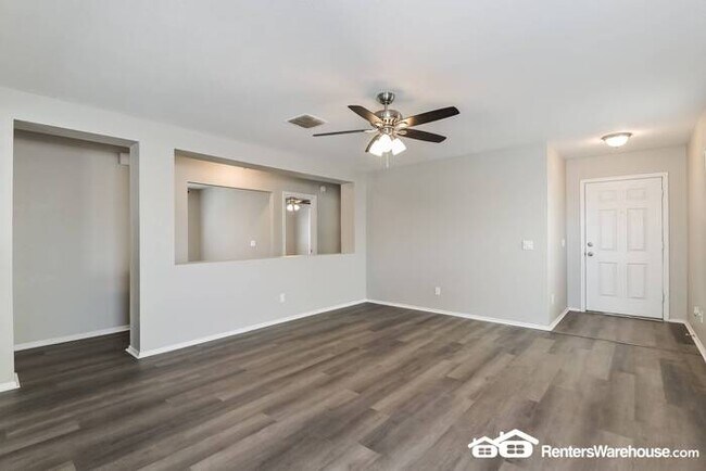 Building Photo - Recently updated 3 Bed, 2 Bath home in Tucson