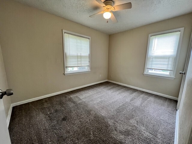 Foto del edificio - 9619 Sandusky Ave