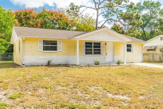 Building Photo - 11902 Oceanside Dr