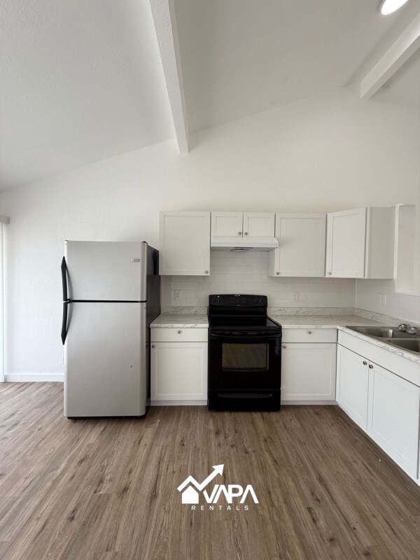 Foto del edificio - 7239 Glen Bay Dr