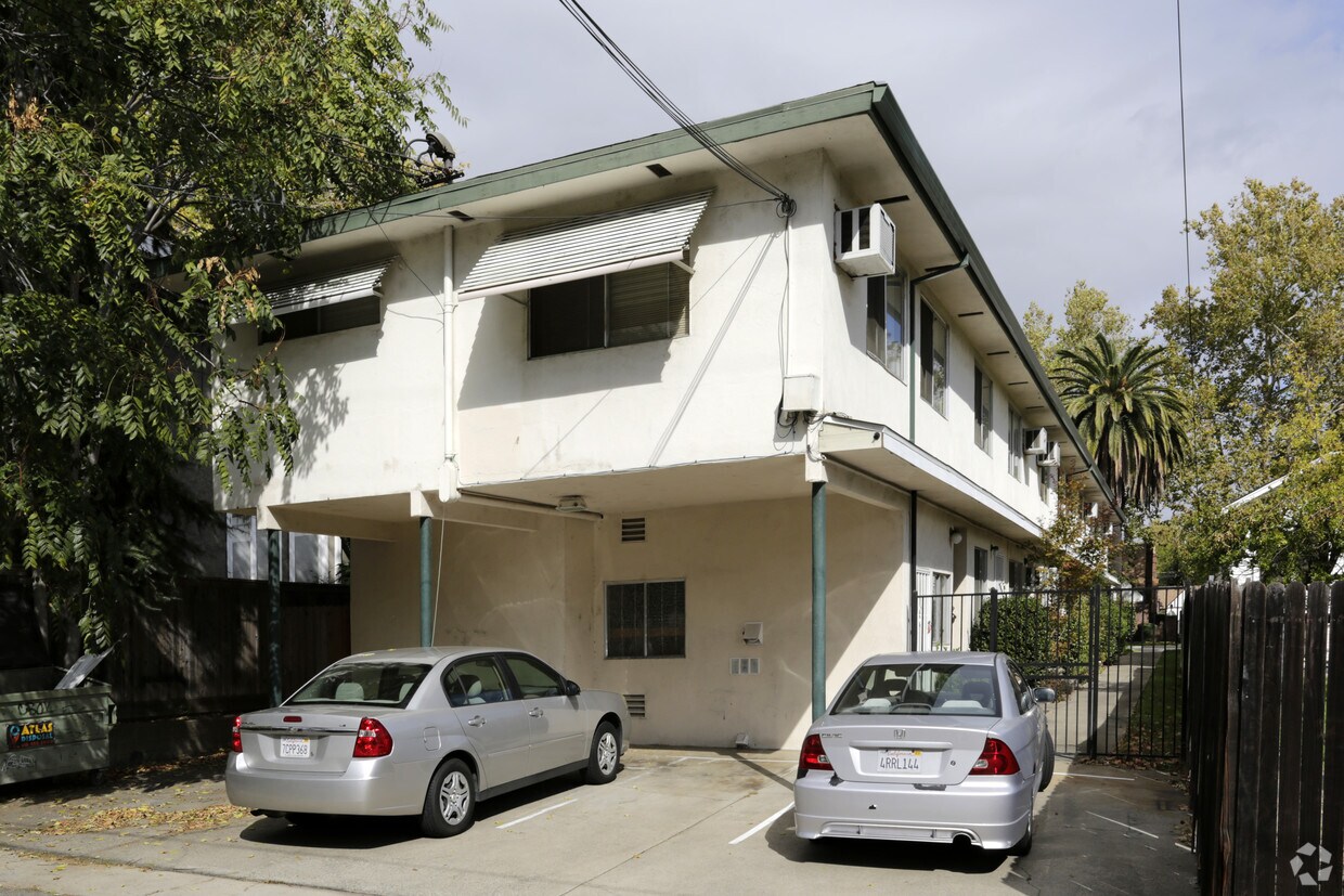 Building Photo - 2308 T St