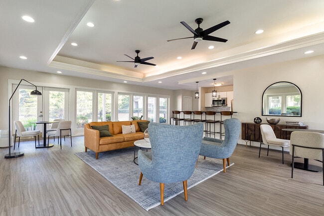 Building Photo - The Courts at Fair Oaks Apartments