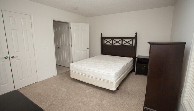 Foto del edificio - 2111 Purple and Gold Way