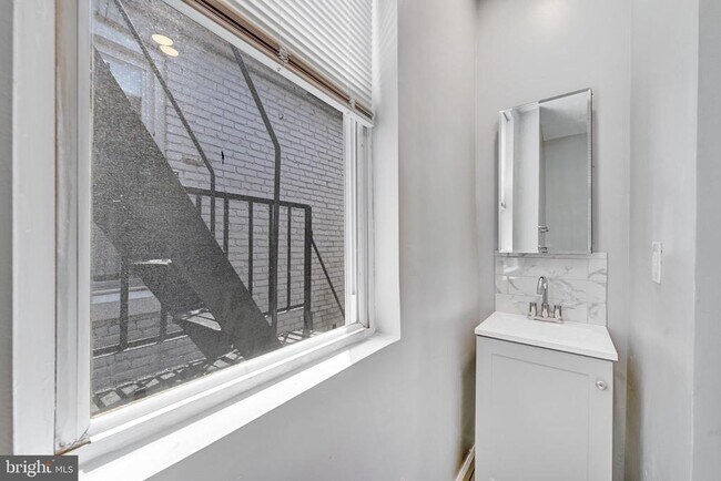 Building Photo - 319 E 22nd St