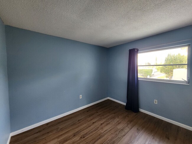 Foto del edificio - Cozy Condo in a 55+ Community
