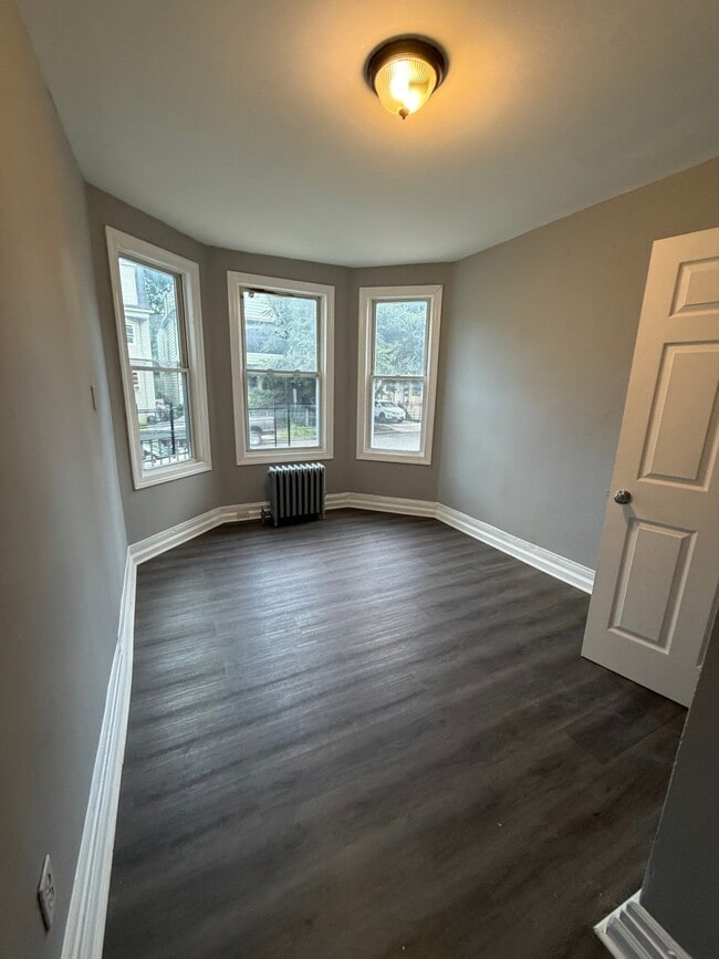 Building Photo - 55 N 18th St