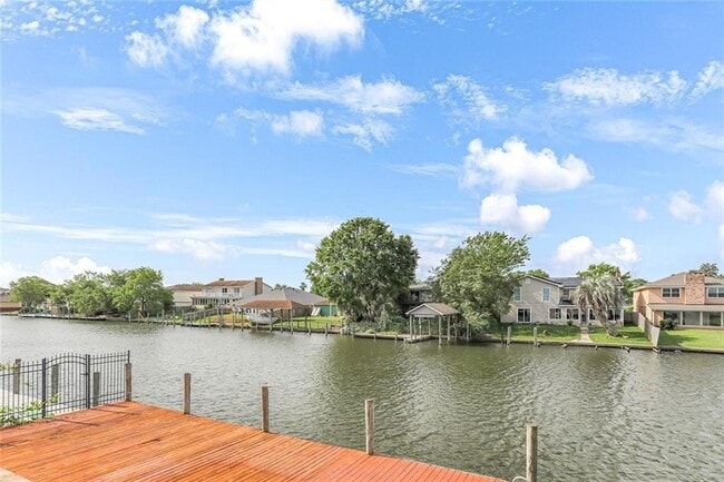 Foto del edificio - 242 Spinnaker Dr