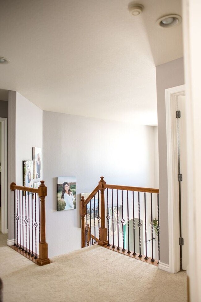 Building Photo - Amazing Home Available Now in Prime Johnst...