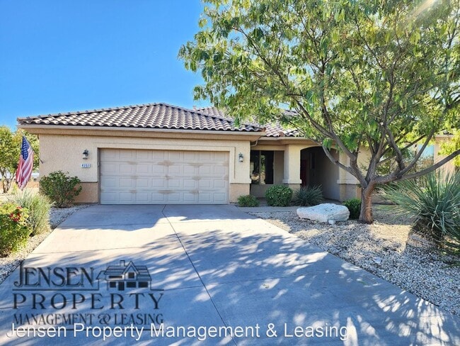 Building Photo - 3 br, 3 bath House - 4353 South Victoria Ln