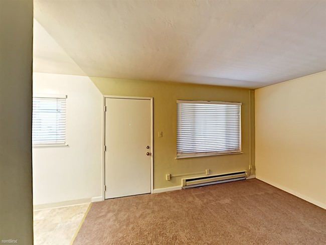 Building Photo - 1 br, 1 bath Apartment - 420 S 3rd St Apt 2