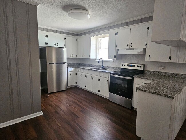 Foto del edificio - 2709 Haymarket Rd