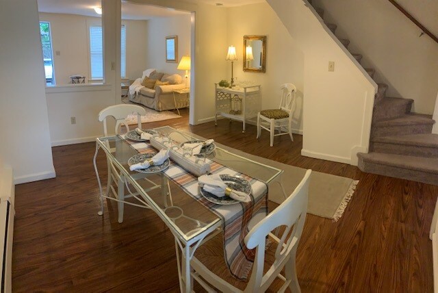 comedor - 110 Nagle St