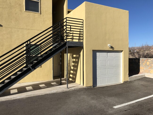 Building Photo - 7581 Le Conte Dr
