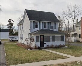 Building Photo - 20 Colfax St