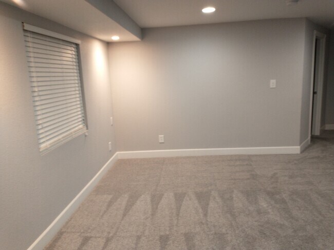 Building Photo - 20895 E Girard Pl