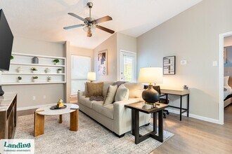 Building Photo - 711 Brentford Pl