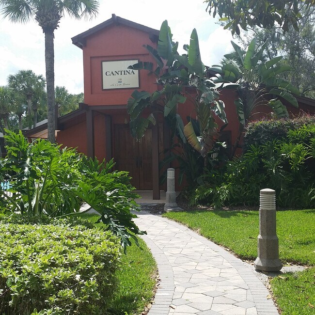 Foto del edificio - 1/1 MOVE IN SPECIALS - SODO AREA, POOL, LA...