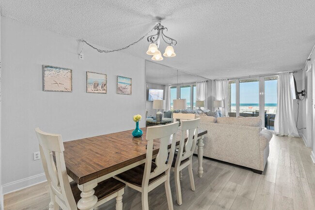 Building Photo - Oceania Beach Club 104