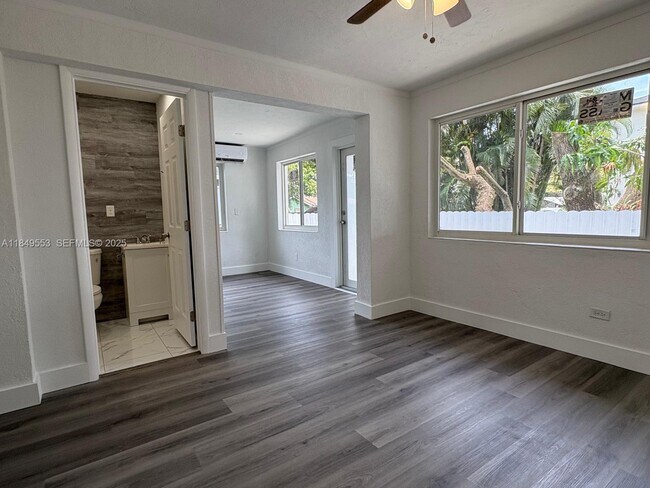 Foto del edificio - 3368 NW 51st Terrace