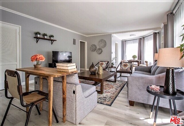 Foto del edificio - 1594 Manning Ave