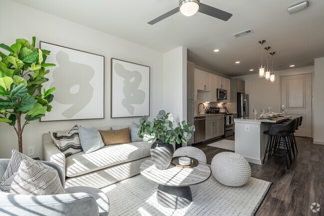 1BR, 1BA - 627SF - Aven at the Cove