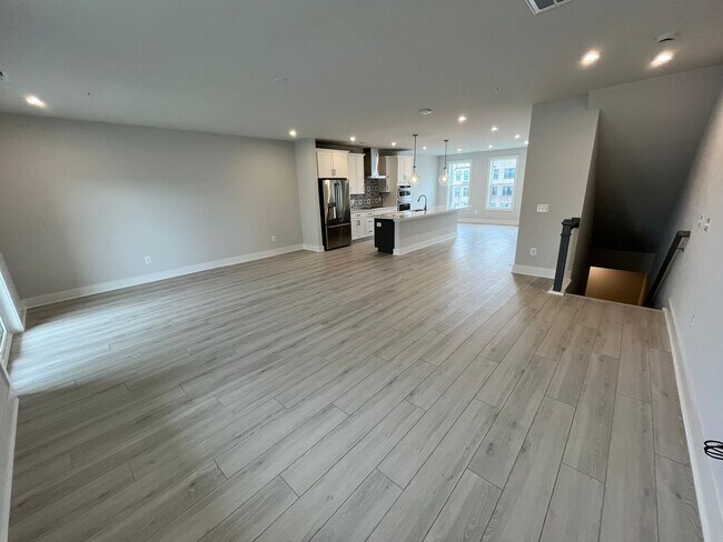 Building Photo - 551 Munson Woods Walk