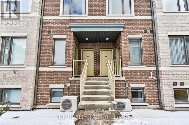 Building Photo - 260-260 Twelfth St