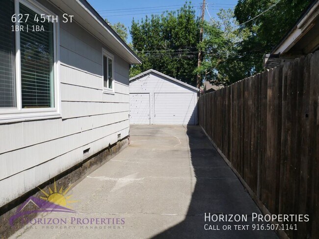Foto del edificio - Cozy 1 Bed 1 Bath 700sqft Duplex in East S...