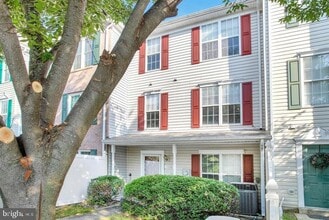 Building Photo - 1835 Watch House Cir S