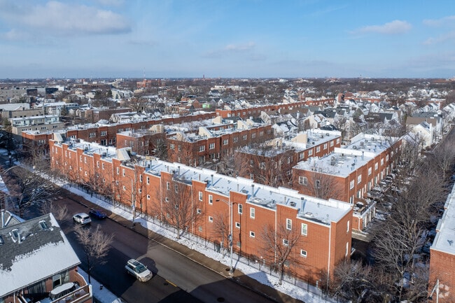 Aerial Context - 1840 W Diversey Pky