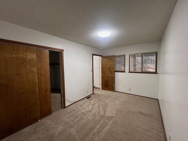 Foto del edificio - 3 bed 2.5 bath Lodge Style Duplex