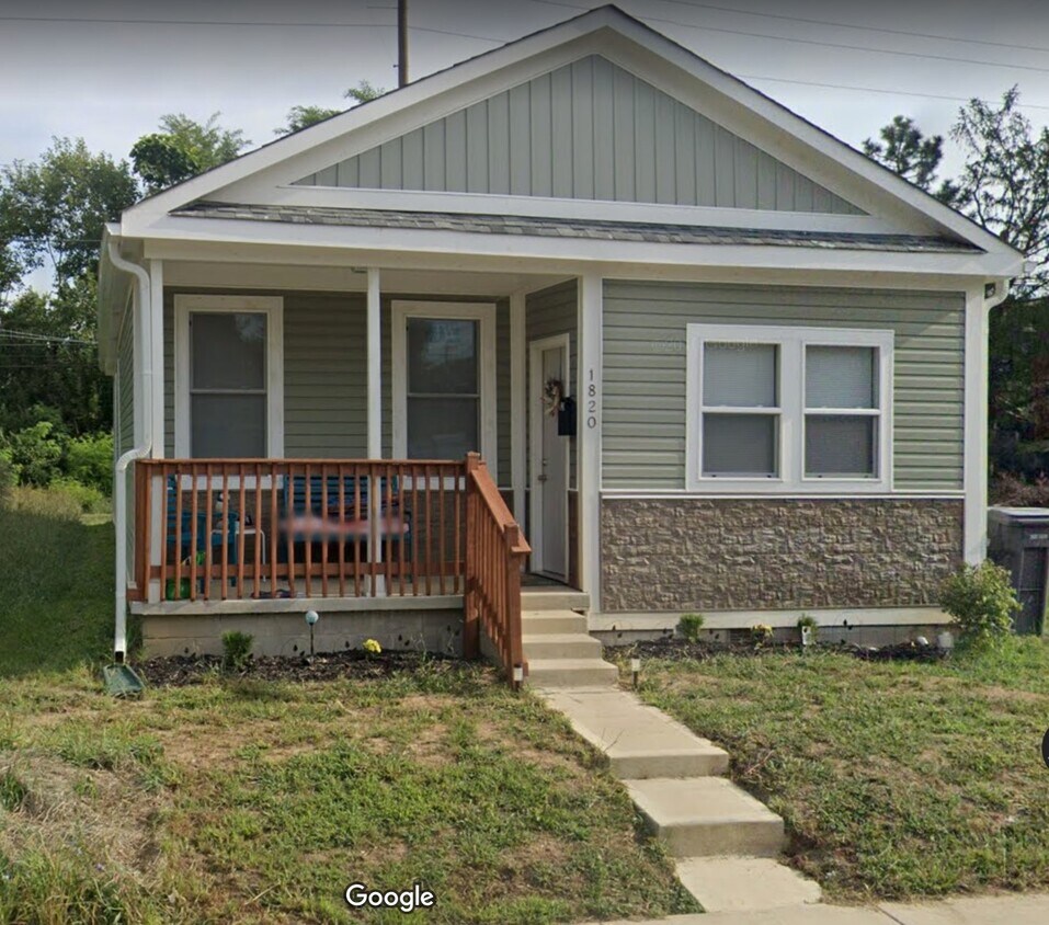 Foto principal - 1820 E Maryland St