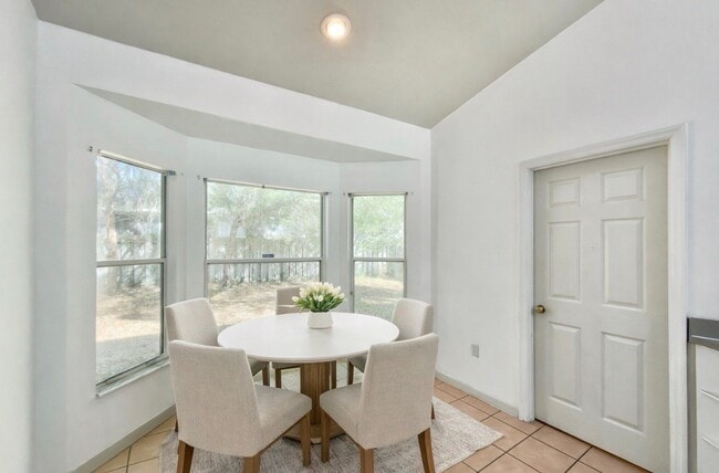 Foto del edificio - 4423 NW 36th St