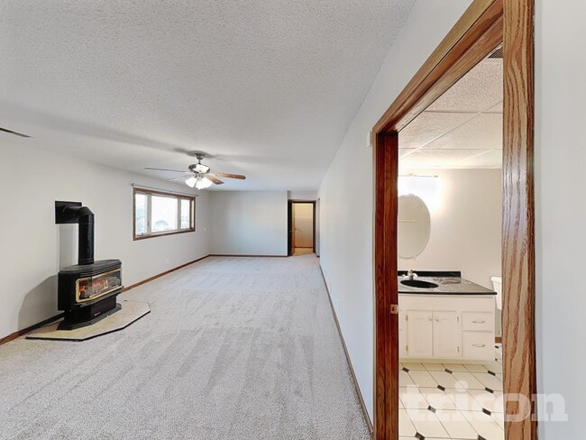 Building Photo - 8009 Delano Way