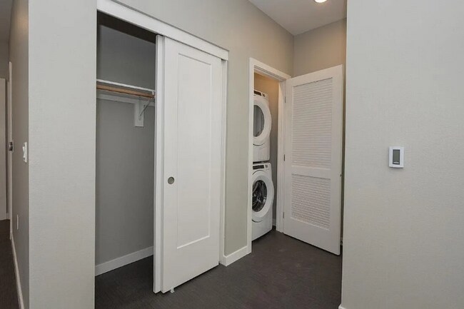 Foto del edificio - 421 25th St