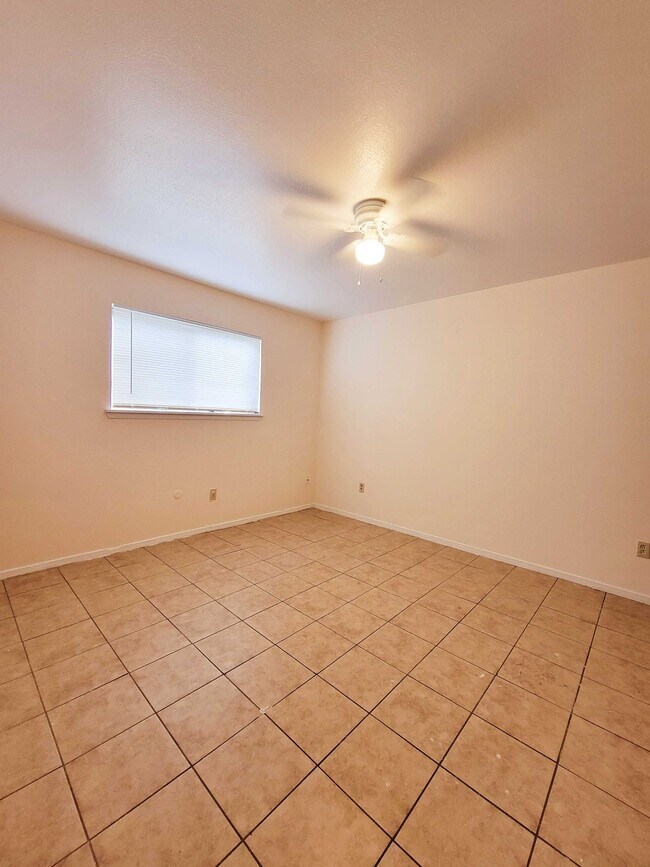 Building Photo - 7301 Jensen Dr