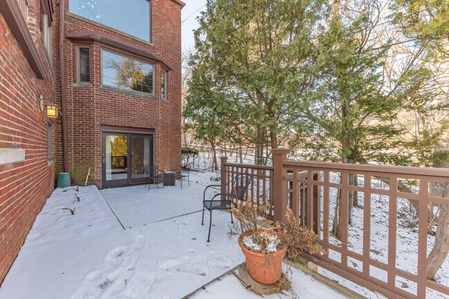 Foto del edificio - 1915 Geddes Ave