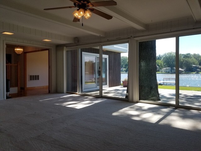 Building Photo - 1611 Sunnyside Beach Dr