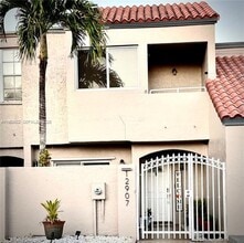 Building Photo - 12907 SW 64th Ln