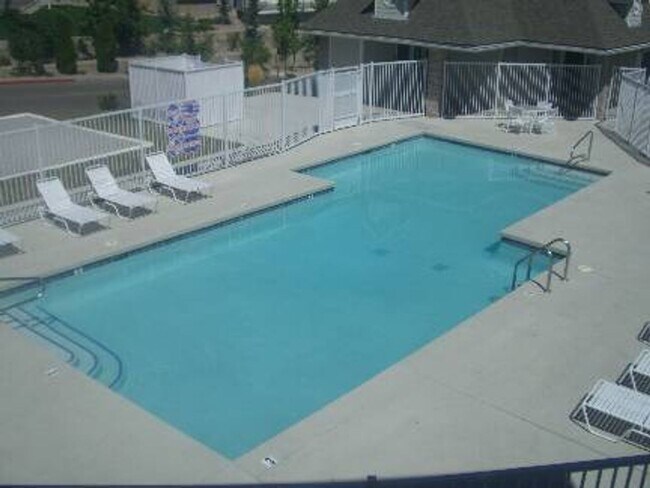 Foto del edificio - 4 Bedroom, 4 Bathrooms at The Edge at Reno