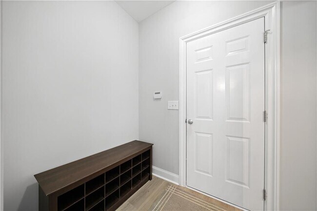 Foto del edificio - 5370 Breckinridge Ln