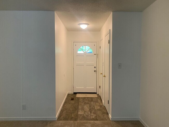 Foto del edificio - Super clean 3 bed 1 bath in Tulsa Schools