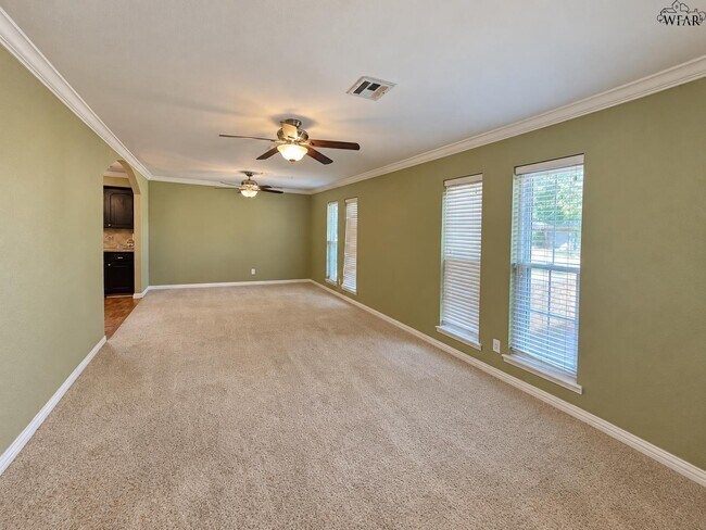 Building Photo - 4509 Lisa Ln